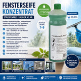 High-Sales-Produktbild der Puricura Fensterseife Konzentrat (1 Liter). Das Bild zeigt die wichtigsten Vorteile: hochergiebiges Konzentrat (100–120 ml auf 10 Liter Wasser), streifenfreie Fenster ohne Nachpolieren, entfernt Fettfilme, Insektenreste und Strassenschmutz zuverlässig sowie geeignet für Fenster, Spiegel, Wintergärten, Glastüren und Glasfassaden. Mit neutralem pH-Wert von 7–9 und professioneller Qualität für Haushalt und Gewerbe.